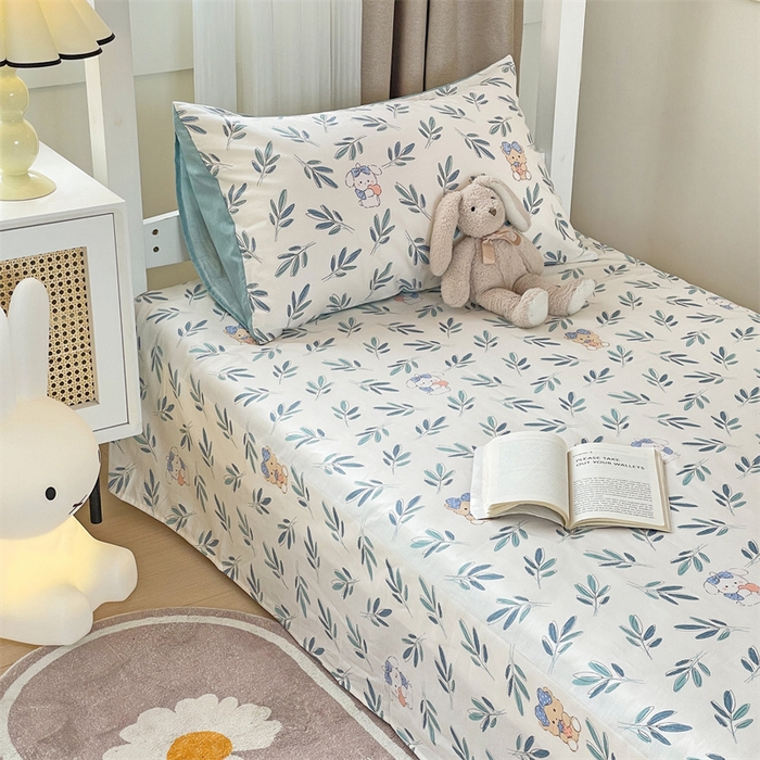 91家纺网 家纺一手货源 找家纺 名兮家居 2025新款全棉纯棉13372学生床上下铺单床单 花花熊