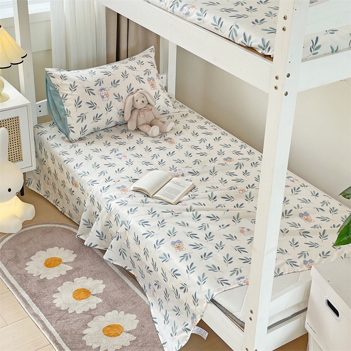 91家纺网 家纺一手货源 找家纺 名兮家居 2025新款全棉纯棉13372学生床上下铺单床单 花花熊