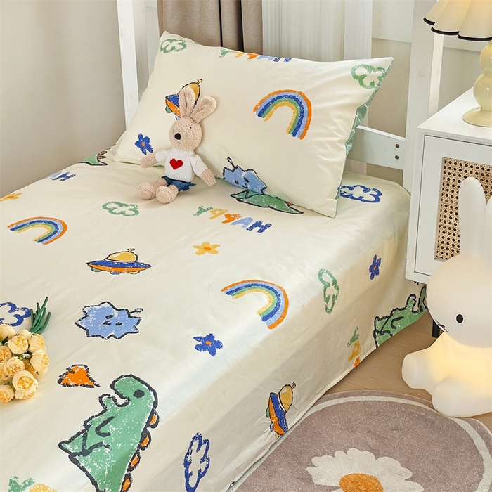 91家纺网 家纺一手货源 找家纺 名兮家居 2025新款全棉纯棉13372学生床上下铺单床单 恐龙游记