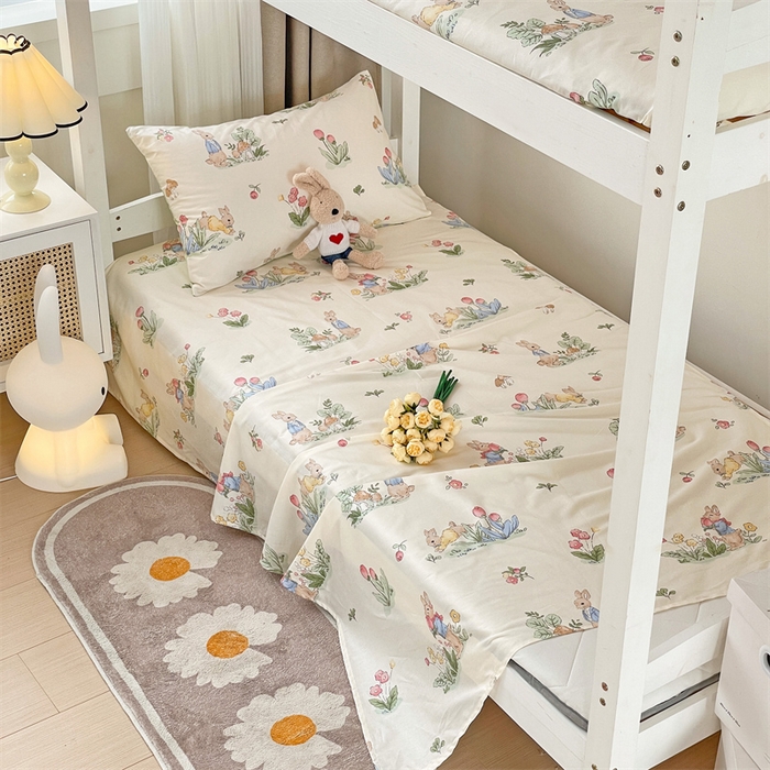 91家纺网 家纺一手货源 找家纺 名兮家居 2025新款全棉纯棉13372学生床上下铺单床单 蘑菇小兔