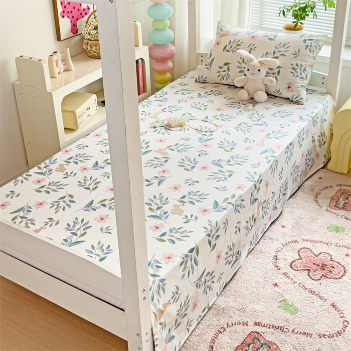 91家纺网 家纺一手货源 找家纺 名兮家居 2025新款全棉纯棉13372学生床上下铺单床单 轻纱漫舞