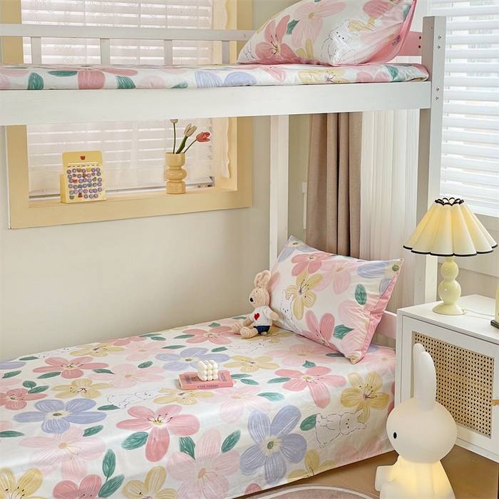 91家纺网 家纺一手货源 找家纺 名兮家居 2025新款全棉纯棉13372学生床上下铺单床单 花甜粉