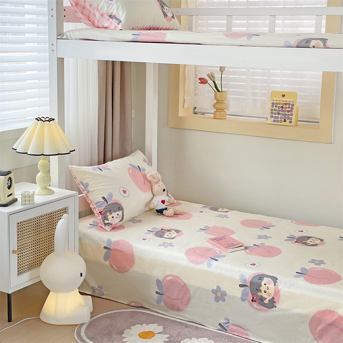 91家纺网 家纺一手货源 找家纺 名兮家居 2025新款全棉纯棉13372学生床上下铺单床单 蜜桃女孩