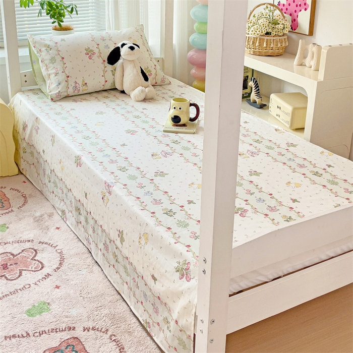 91家纺网 家纺一手货源 找家纺 名兮家居 2025新款全棉纯棉13372学生床上下铺单床单 甜蜜兔兔