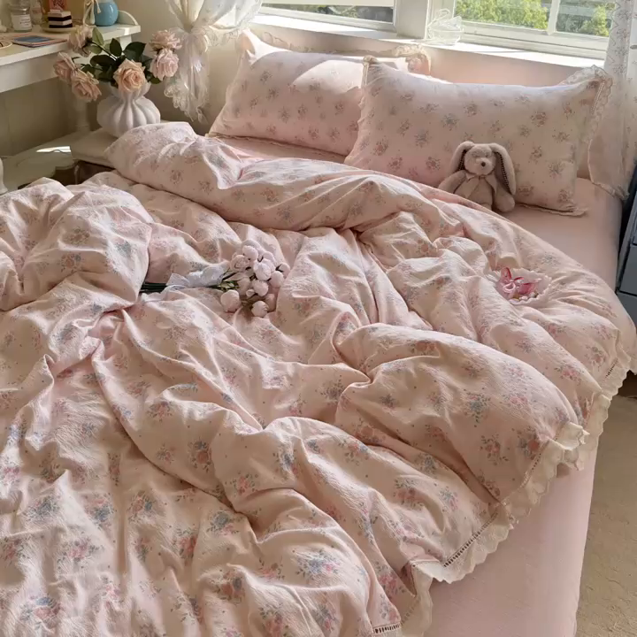 91家纺网 家纺一手货源 找家纺 （总）Mata蔓塔家 2025新款云感双层纱全棉镂空花边四件套