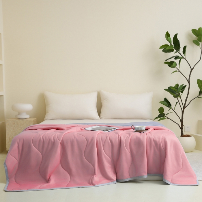 91家纺网 家纺一手货源 找家纺 眠多宝 2025新款纯色凉感丝夏被夏凉被空调被跨境热品temu希音TK外贸 豆沙