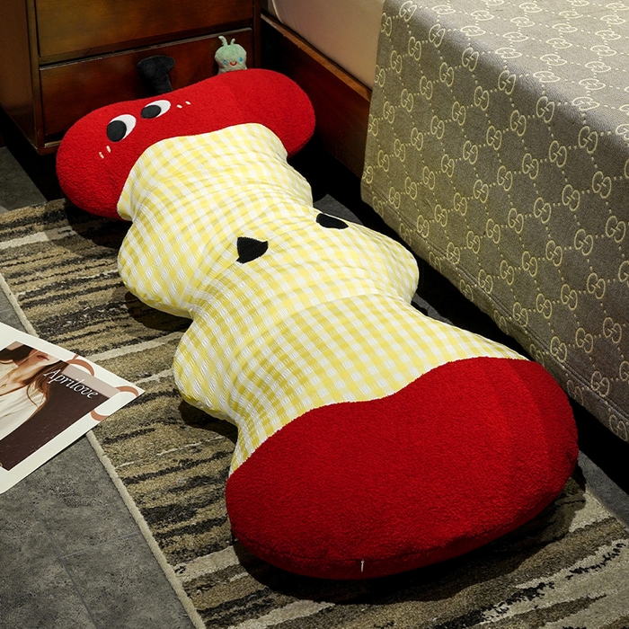 91家纺网 家纺一手货源 找家纺 （总）仟亿莱 2025新款大眼红苹果云朵长条睡觉抱枕