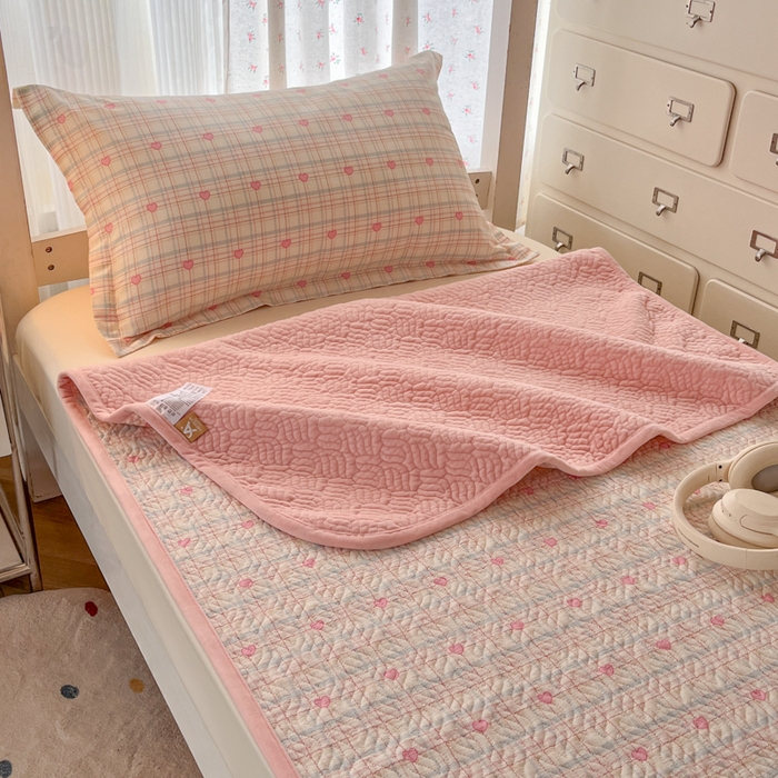 91家纺网 家纺一手货源 找家纺 慕晨 2025新款全棉学生床盖宿舍印花纯棉床盖三件套AB版皆可用四季通用直播 爱心满满