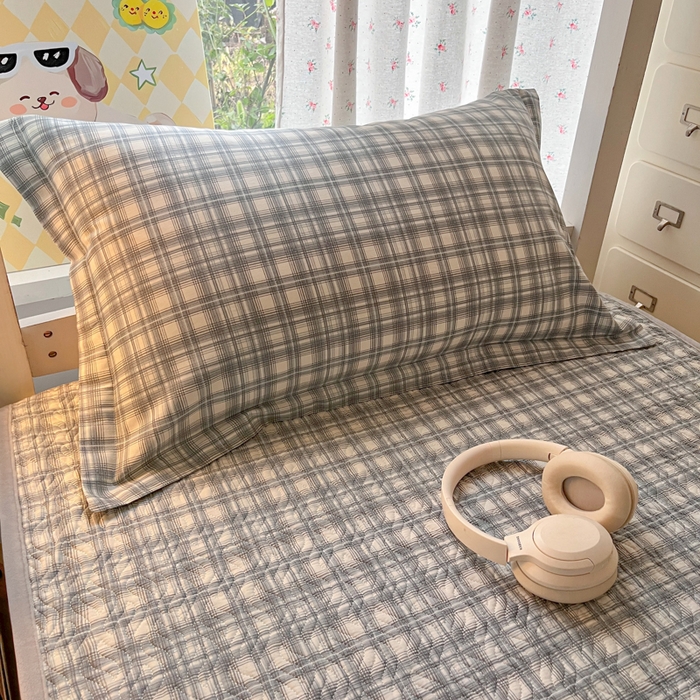 91家纺网 家纺一手货源 找家纺 慕晨 2025新款全棉学生床盖宿舍印花纯棉床盖三件套AB版皆可用四季通用直播 灰色空间