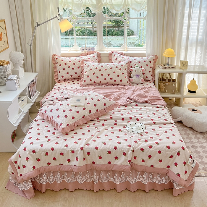 91家纺网 家纺一手货源 找家纺 金梦家居 2025新款印花小竹棉花边夹棉床盖夏被四件套 真爱