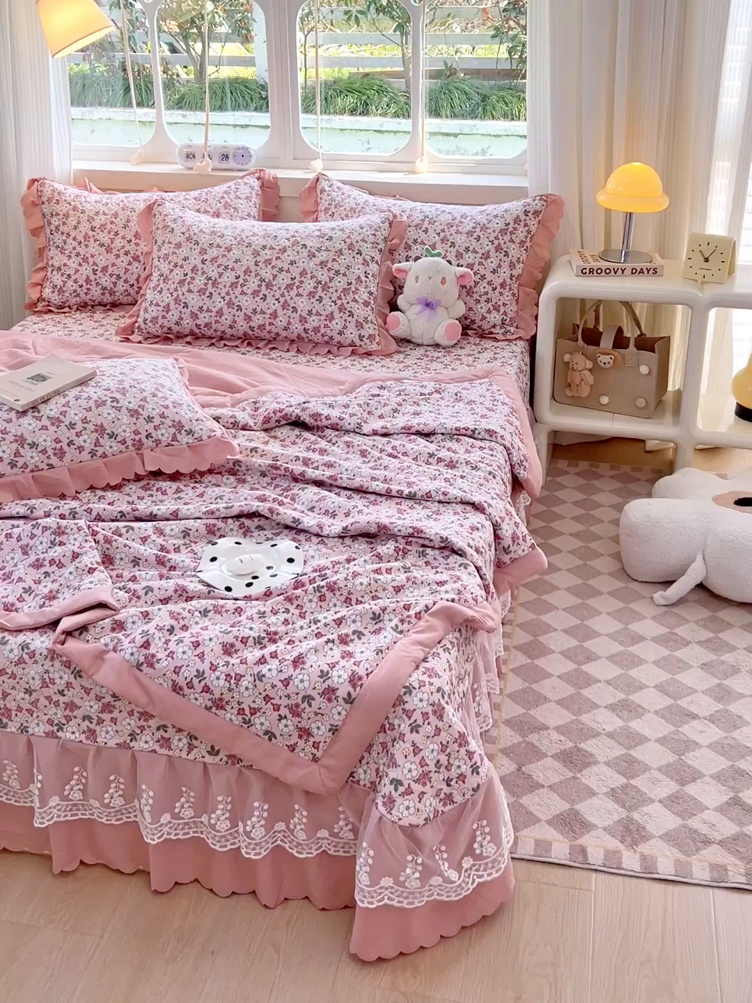 91家纺网 家纺一手货源 找家纺 金梦家居 2025新款印花小竹棉花边夹棉床盖夏被四件套 温婉