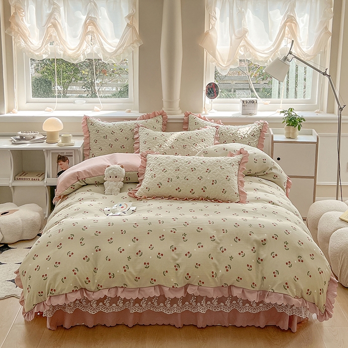 91家纺网 家纺一手货源 找家纺 （总）金梦家居 2025新款印花小竹棉花边夹棉床盖被套四件套