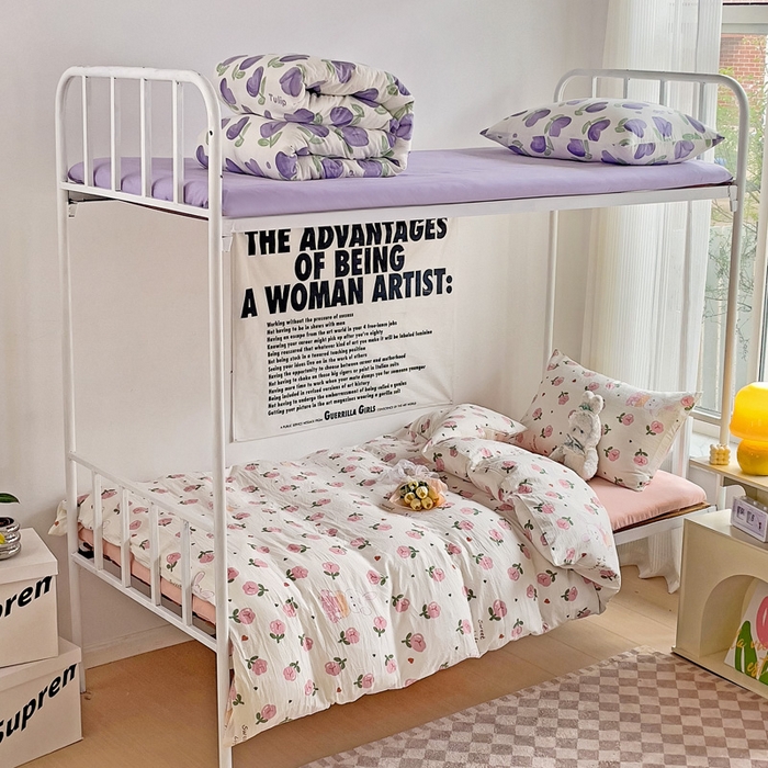 91家纺网 家纺一手货源 找家纺 芷凡家纺 2025新款水洗棉双层纱学生三件套宿舍上下铺三件套 曼塔玫瑰