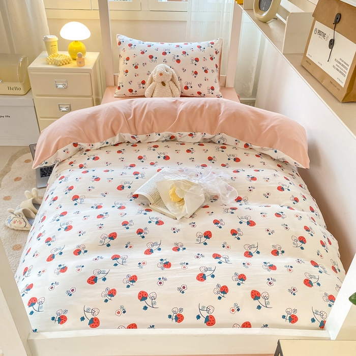 91家纺网 家纺一手货源 找家纺 芷凡家纺 2025新款水洗棉双层纱学生三件套宿舍上下铺三件套 莓果