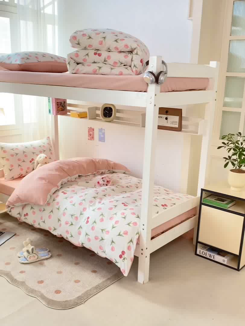 91家纺网 家纺一手货源 找家纺 芷凡家纺 2025新款水洗棉双层纱学生三件套宿舍上下铺三件套 雾恋