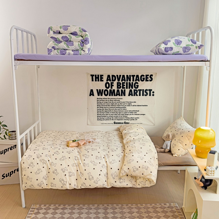 91家纺网 家纺一手货源 找家纺 芷凡家纺 2025新款水洗棉双层纱学生三件套宿舍上下铺三件套 小熊院长