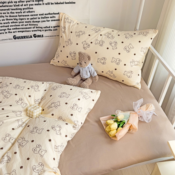 91家纺网 家纺一手货源 找家纺 芷凡家纺 2025新款水洗棉双层纱学生三件套宿舍上下铺三件套 小熊院长