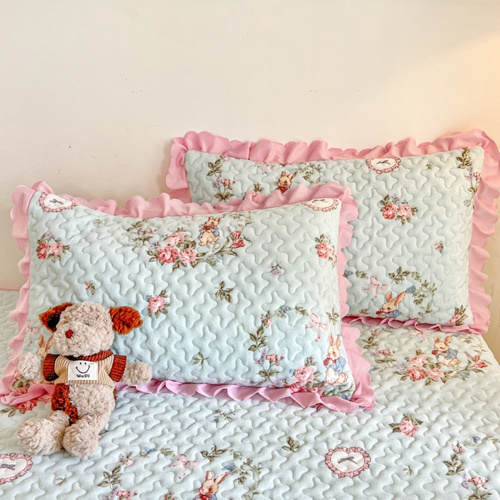 91家纺网 家纺一手货源 找家纺 金梦家居 2025新款高克重牛奶绒印花床盖四件套 欢喜小兔