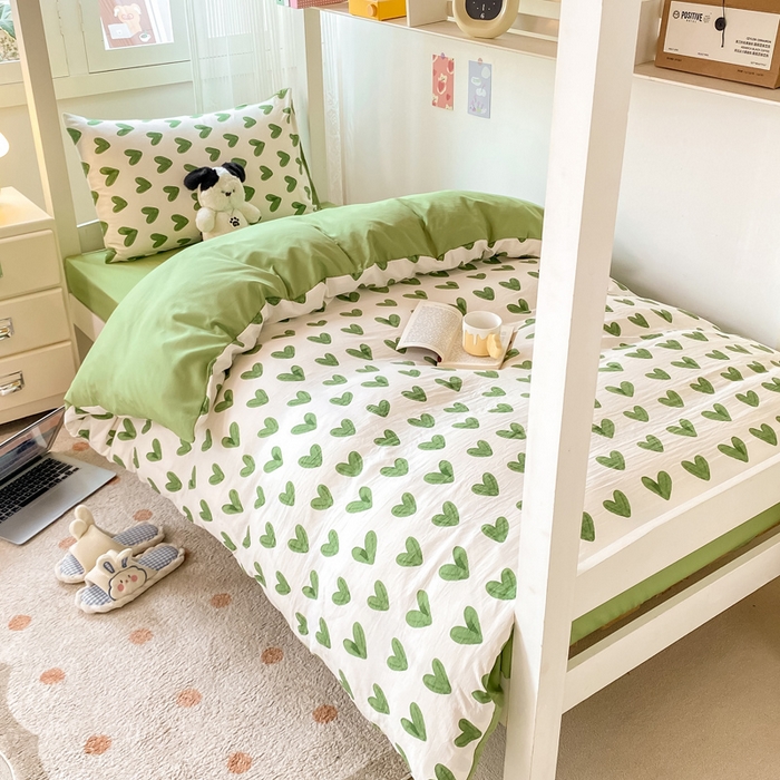 91家纺网 家纺一手货源 找家纺 芷凡家纺 2025新款水洗棉双层纱学生三件套宿舍上下铺三件套 心许