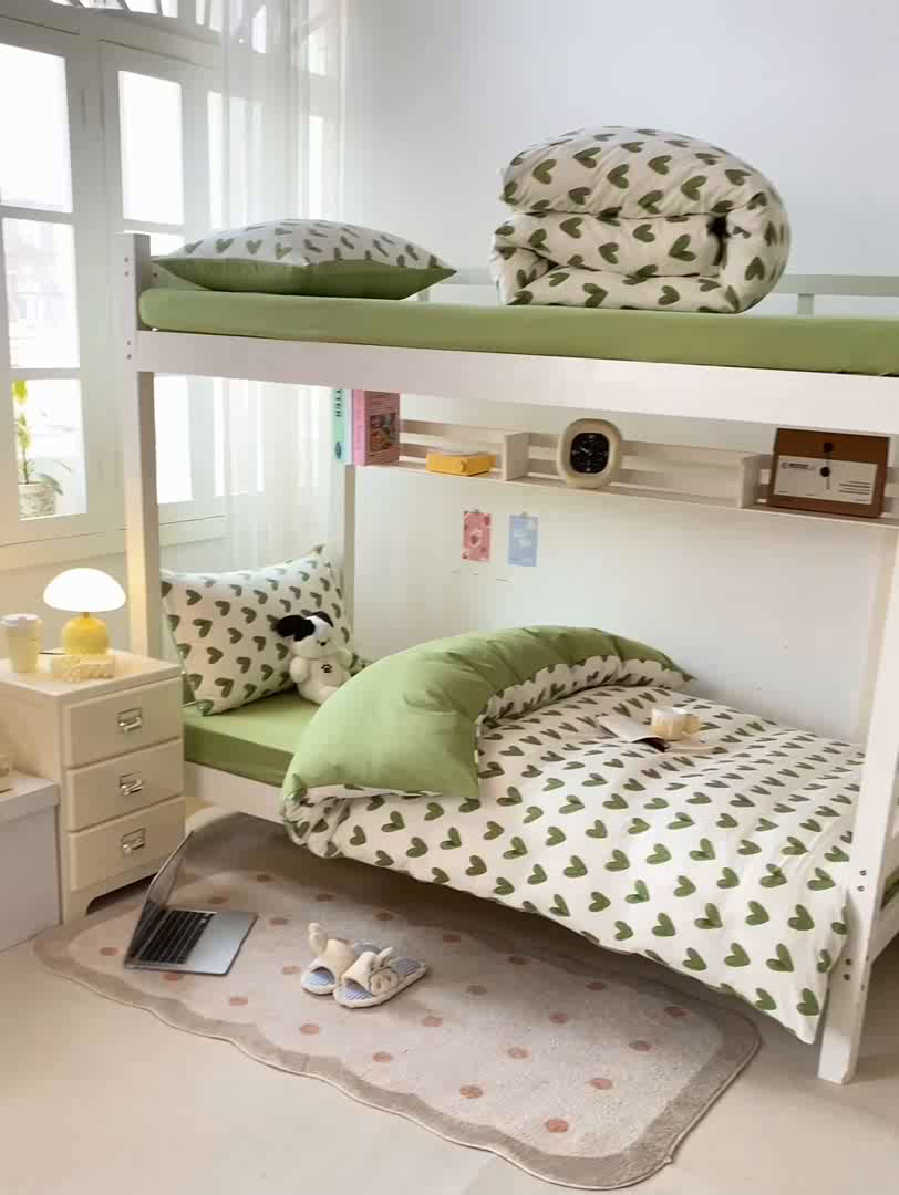 91家纺网 家纺一手货源 找家纺 芷凡家纺 2025新款水洗棉双层纱学生三件套宿舍上下铺三件套 心许