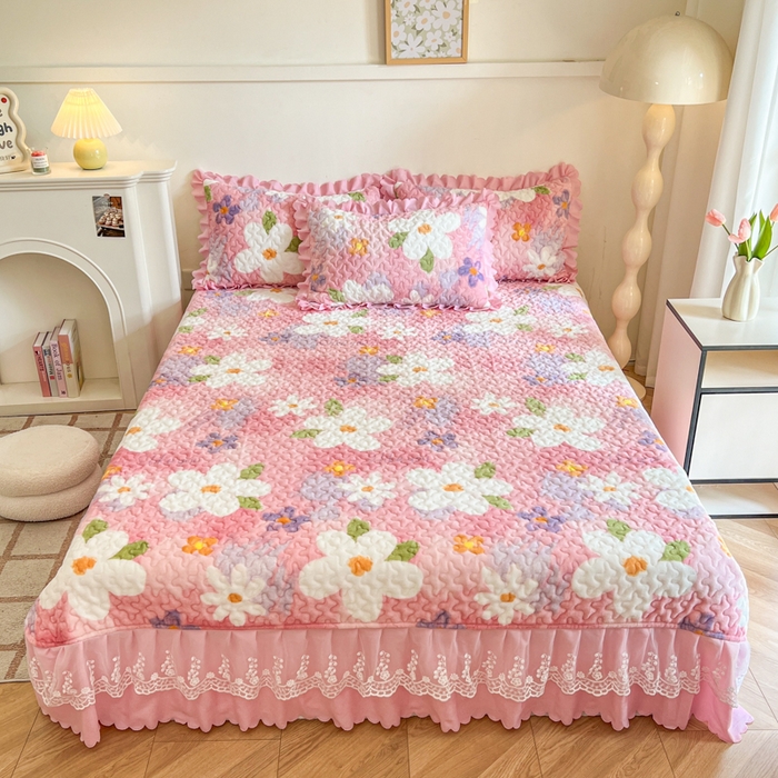 91家纺网 家纺一手货源 找家纺 金梦家居 2025新款高克重牛奶绒印花床盖四件套 浪漫花影