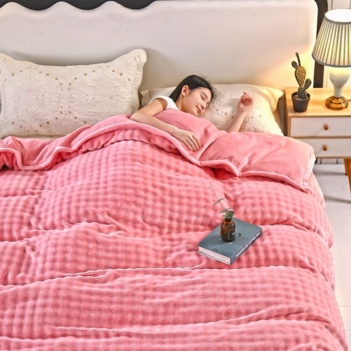 91家纺网 家纺一手货源 找家纺 昊恩毛毯 2025新款双面牛奶绒被套 单被套被套单件 胭脂粉