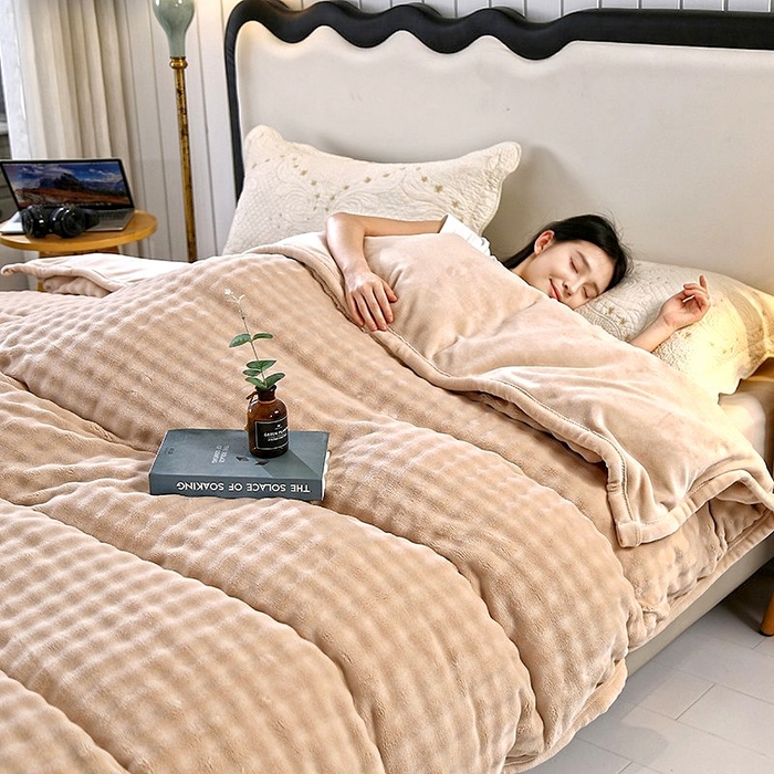 91家纺网 家纺一手货源 找家纺 昊恩毛毯 2025新款双面牛奶绒被套 单被套被套单件 驼色