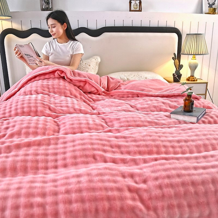 91家纺网 家纺一手货源 找家纺 昊恩毛毯 2025新款双面牛奶绒被套 单被套被套单件 胭脂粉