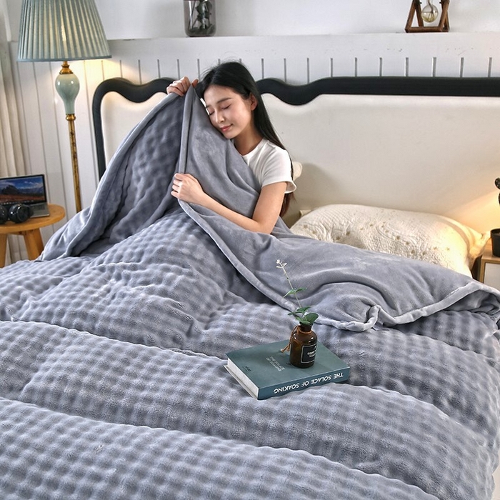 91家纺网 家纺一手货源 找家纺 昊恩毛毯 2025新款双面牛奶绒被套 单被套被套单件 浅灰