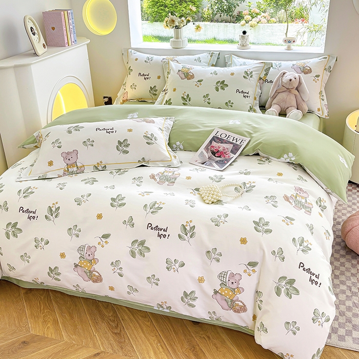 91家纺网 家纺一手货源 找家纺 宇彬家纺 2025新款13070全棉纯棉印花单被套一字绣工艺款 一字绣 米粒熊