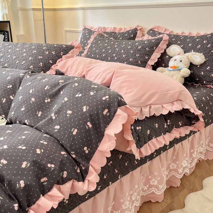 91家纺网 家纺一手货源 找家纺 金梦家居 2025新款针织棉床盖夏被四件套 樱桃之恋