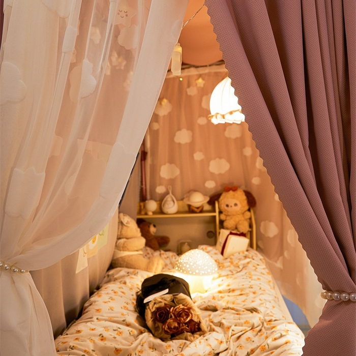 91家纺网 家纺一手货源 找家纺 飞轮海蚊帐 2025新款雪尼尔法式遮光床帘-XD系列 云朵-粉