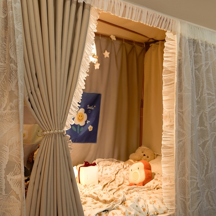 91家纺网 家纺一手货源 找家纺 飞轮海蚊帐 2025新款雪尼尔法式遮光床帘-XD系列 芭蕉叶-香槟