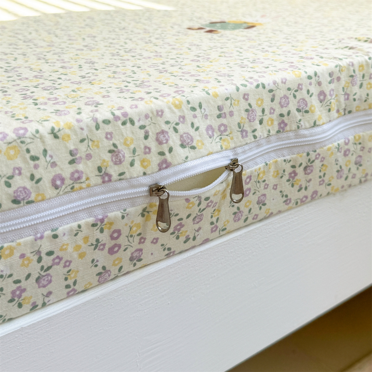 91家纺网 家纺一手货源 找家纺 多品家纺 2025新款超柔双层纱学生宿舍单品床垫套 泡芙兔兔