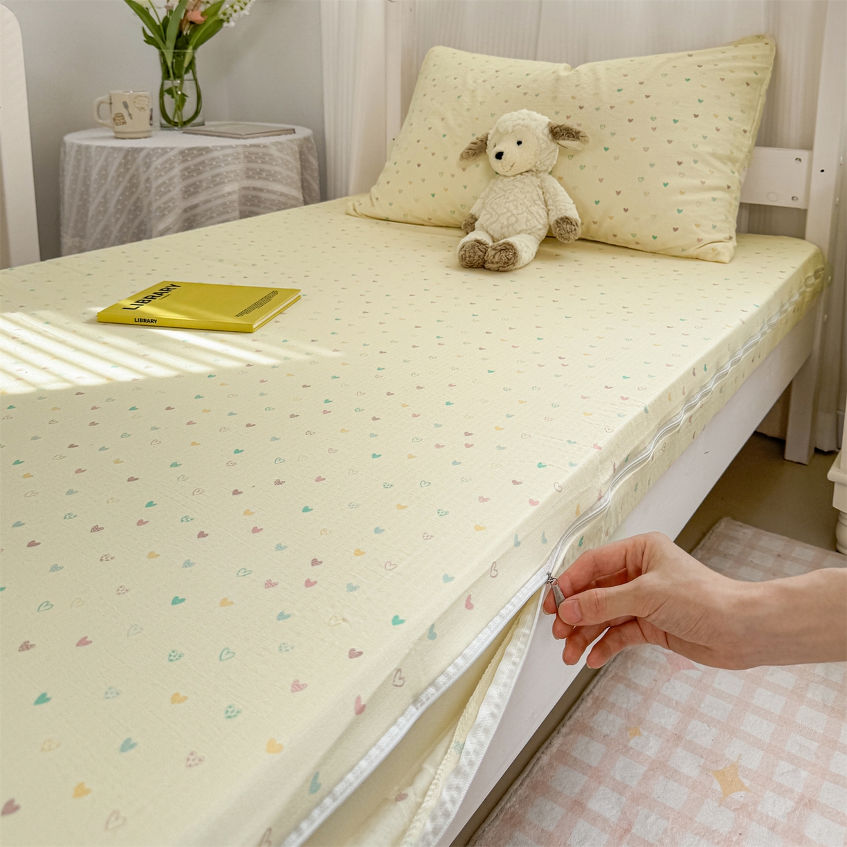 91家纺网 家纺一手货源 找家纺 多品家纺 2025新款超柔双层纱学生宿舍单品床垫套 心动