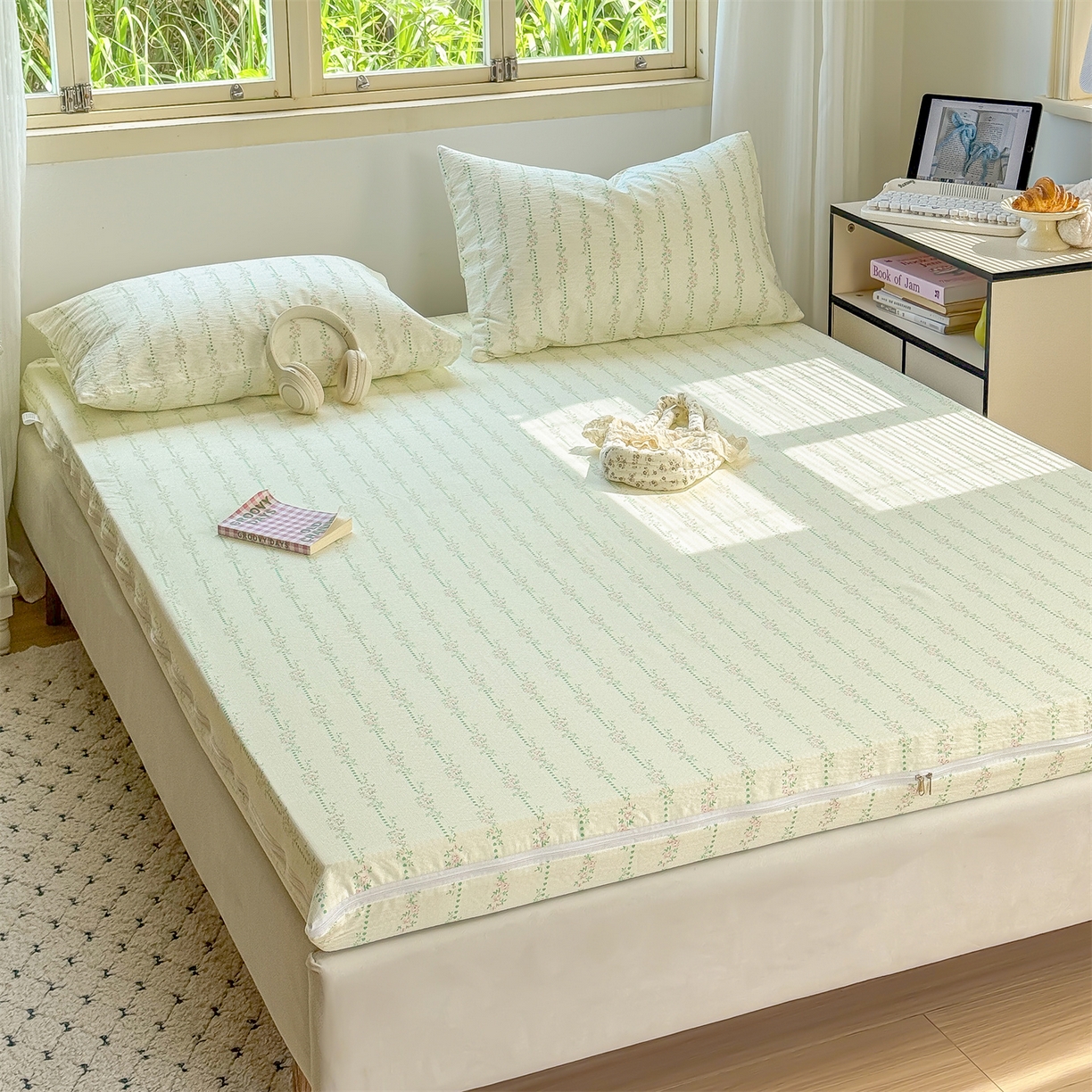 91家纺网 家纺一手货源 找家纺 多品家纺 2025新款超柔双层纱大床单品床垫套 绿藤