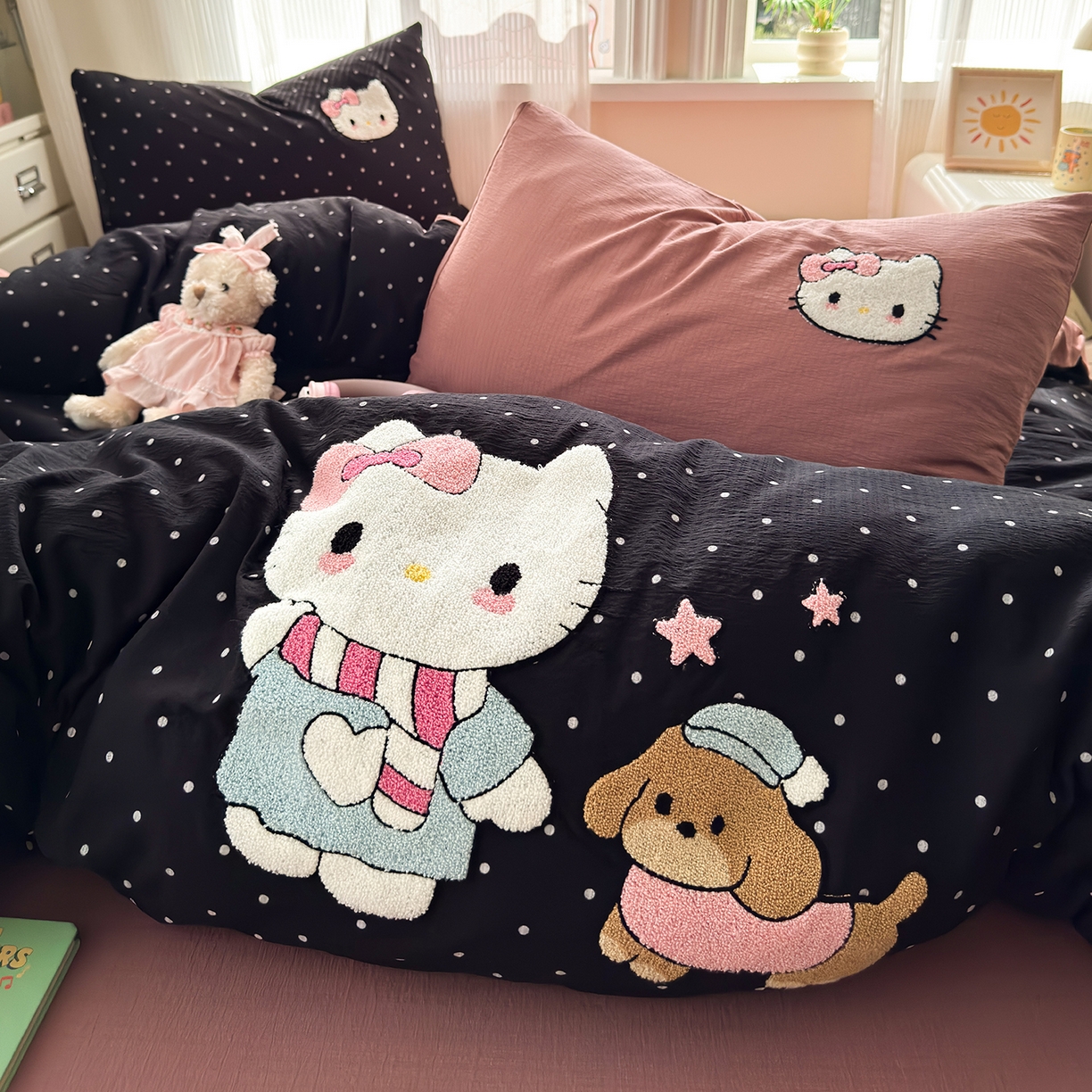 91家纺网 家纺一手货源 找家纺 （总）罗亿家纺 2025新款云感双层纱卡通毛巾绣四件套(小清新系列)）