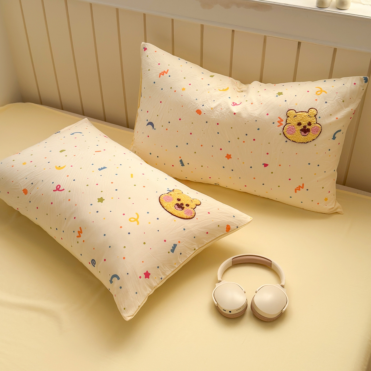 91家纺网 家纺一手货源 找家纺 罗亿家纺 2025新款云感双层纱卡通毛巾绣四件套(小清新系列)） 夏日小熊