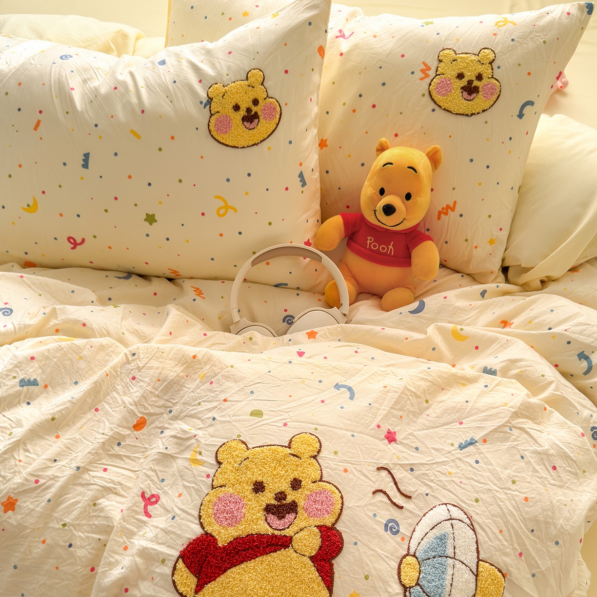 91家纺网 家纺一手货源 找家纺 罗亿家纺 2025新款云感双层纱卡通毛巾绣四件套(小清新系列)） 夏日小熊