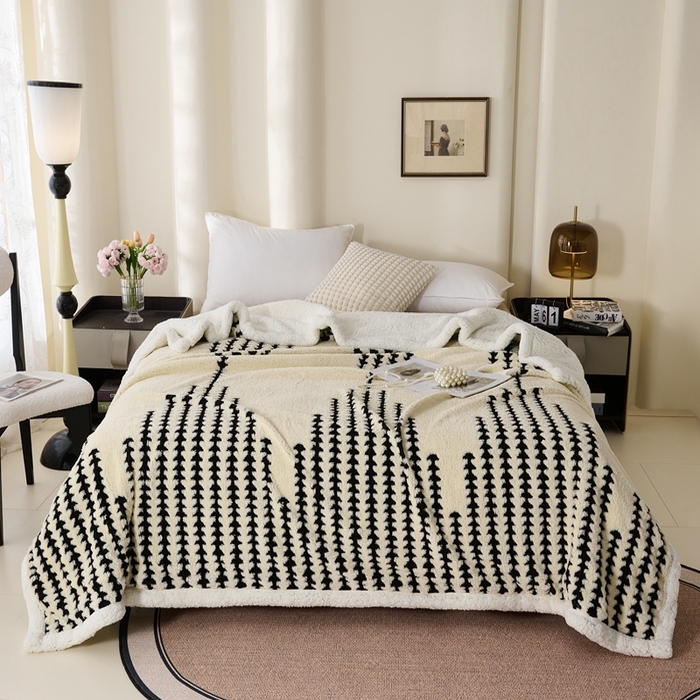 91家纺网 家纺一手货源 找家纺 （总）馨米莱家纺 2025新款双层阳离子塔芙绒复台毯