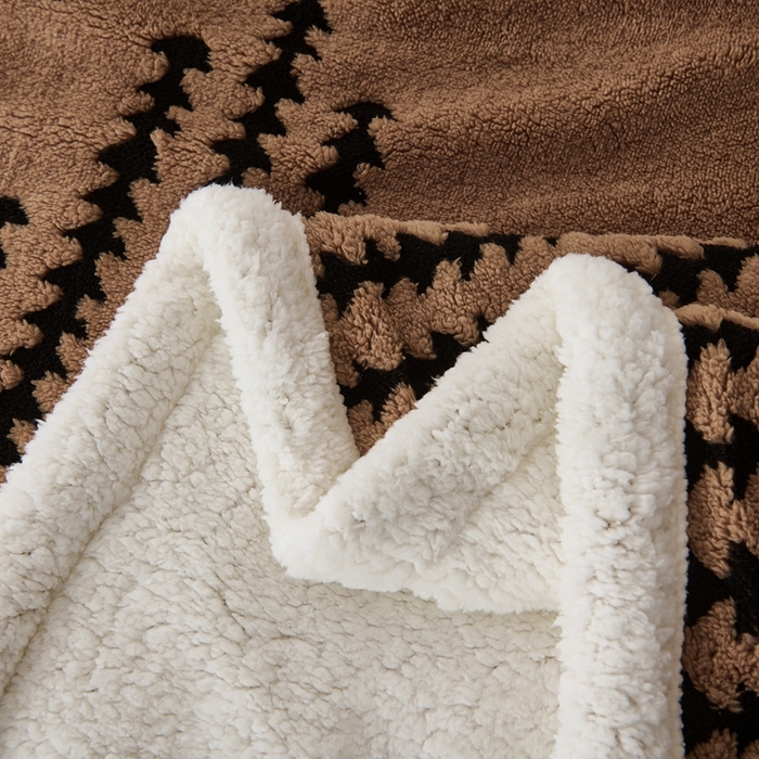 91家纺网 家纺一手货源 找家纺 （总）馨米莱家纺 2025新款双层阳离子塔芙绒复台毯