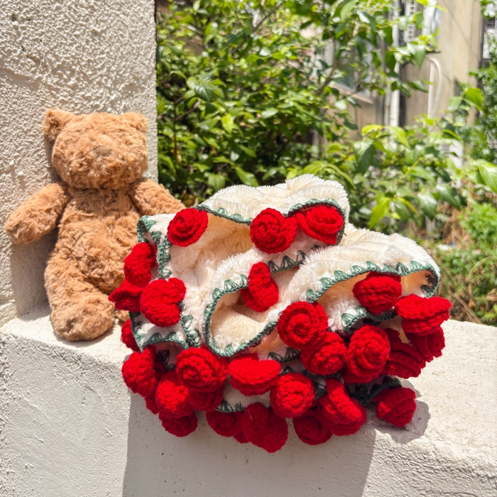 91家纺网 家纺一手货源 找家纺 （总）潮邦创意家居2025新款手工毛线编织竹纹绒玫瑰花束毯