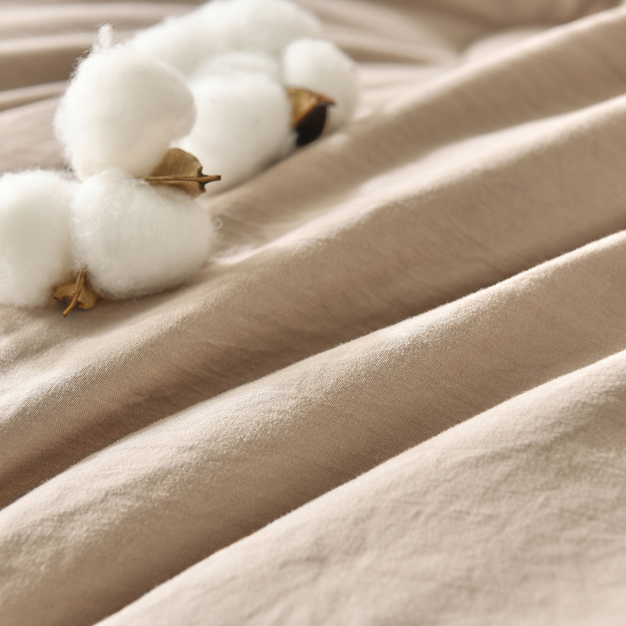 91家纺网 家纺一手货源 找家纺 初相识被业 2025新款直播热款超柔水洗棉冬被原棉大豆被纤维被夏凉被春秋被冬被被子被芯 咖色