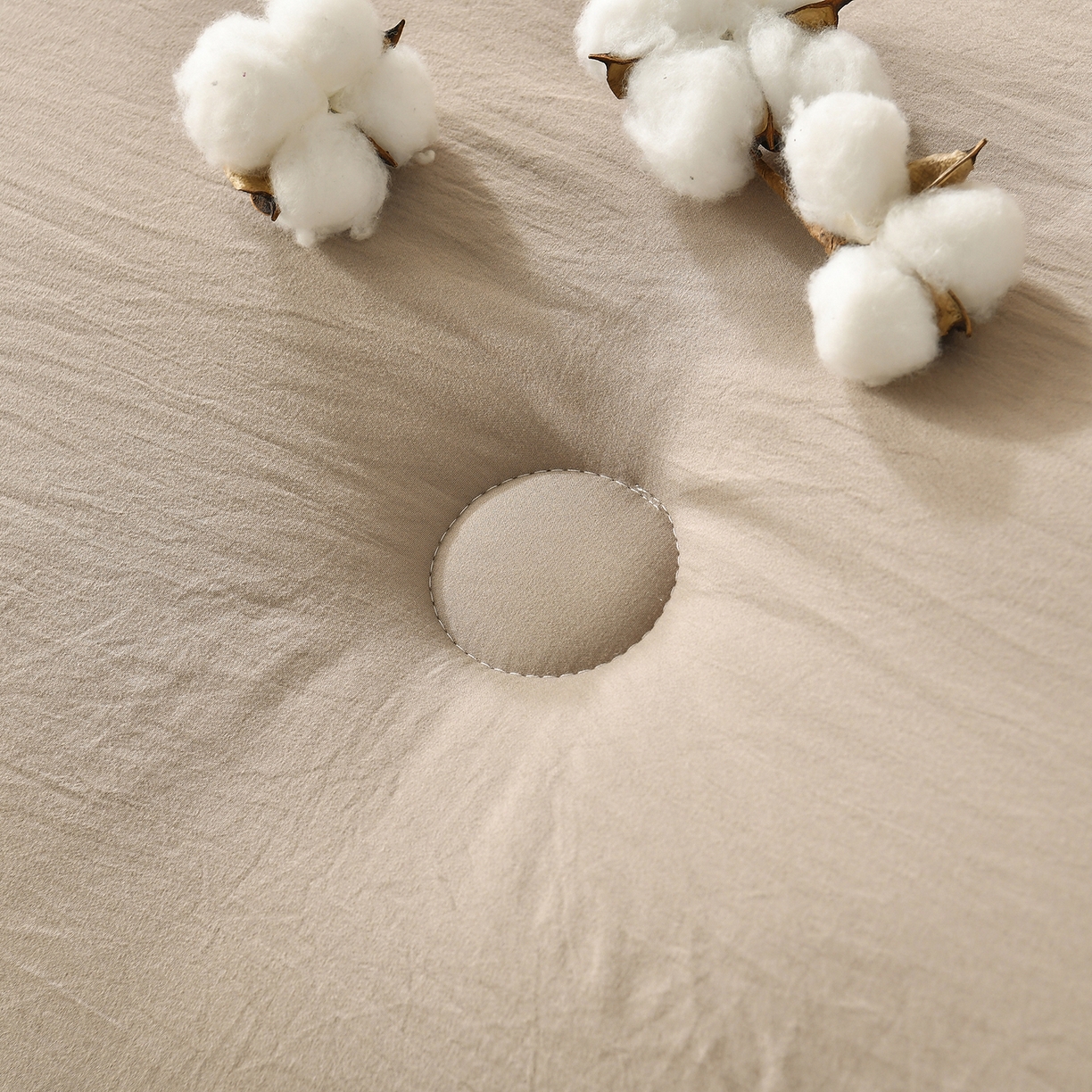 91家纺网 家纺一手货源 找家纺 初相识被业 2025新款直播热款超柔水洗棉冬被原棉大豆被纤维被夏凉被春秋被冬被被子被芯 咖色