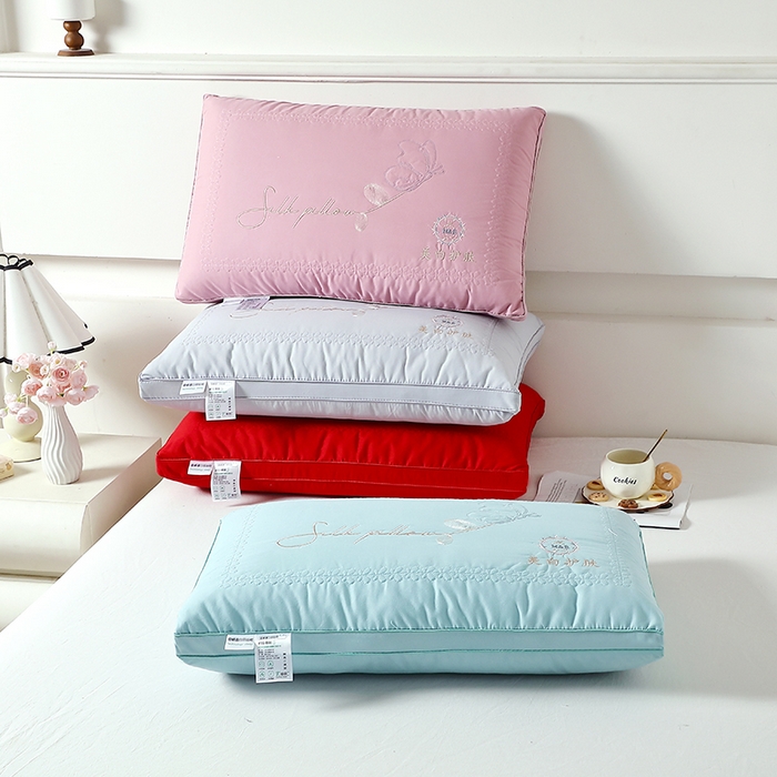 91家纺网 家纺一手货源 找家纺 （总）大熊枕芯 2025新款蚕蛹蛋白美白护肤立体刺绣款枕头枕芯