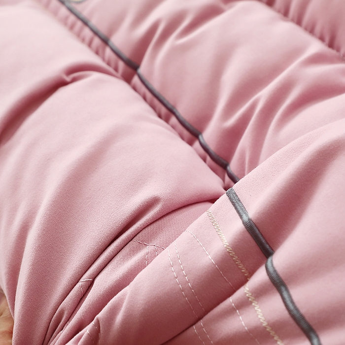 91家纺网 家纺一手货源 找家纺 大熊枕芯 2025新款云柔释压亲肤大豆护颈枕枕头枕芯 粉色 48x74cm/对