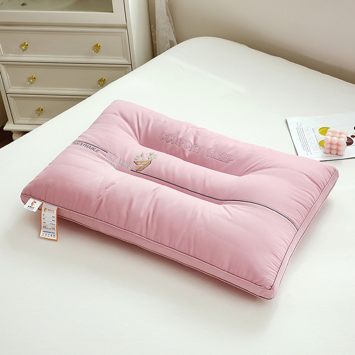 91家纺网 家纺一手货源 找家纺 大熊枕芯 2025新款云柔释压亲肤大豆护颈枕枕头枕芯 粉色 48x74cm/只