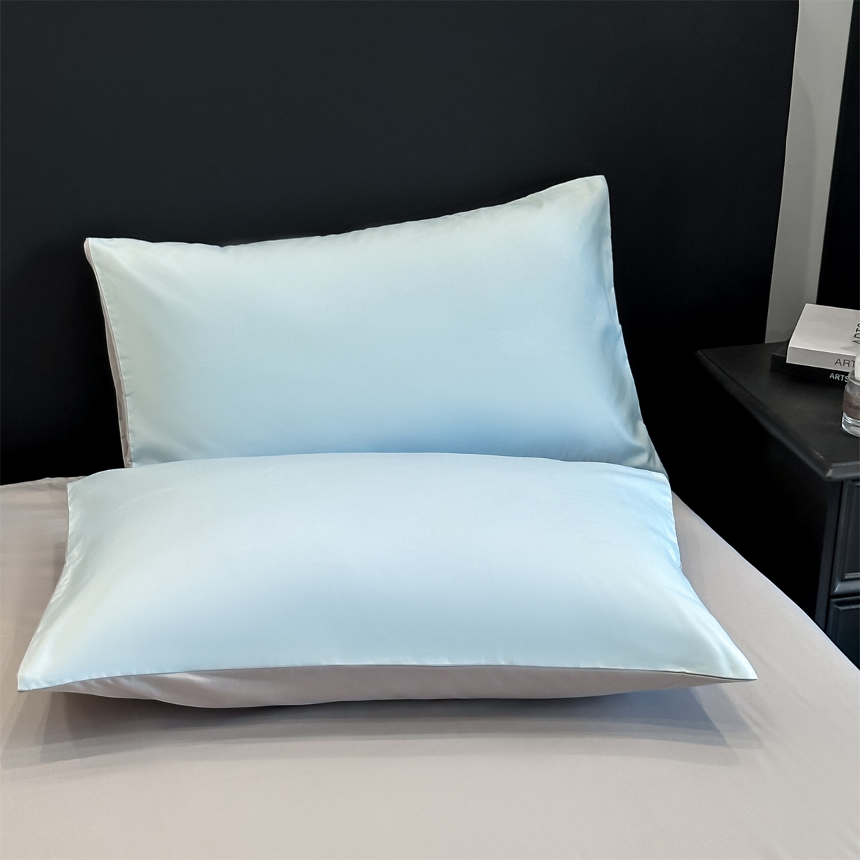 91家纺网 家纺一手货源 找家纺 小久久（小九九） 2025新款亲肤水洗棉刺绣满绣四件套 可爱猫-天蓝+山灰