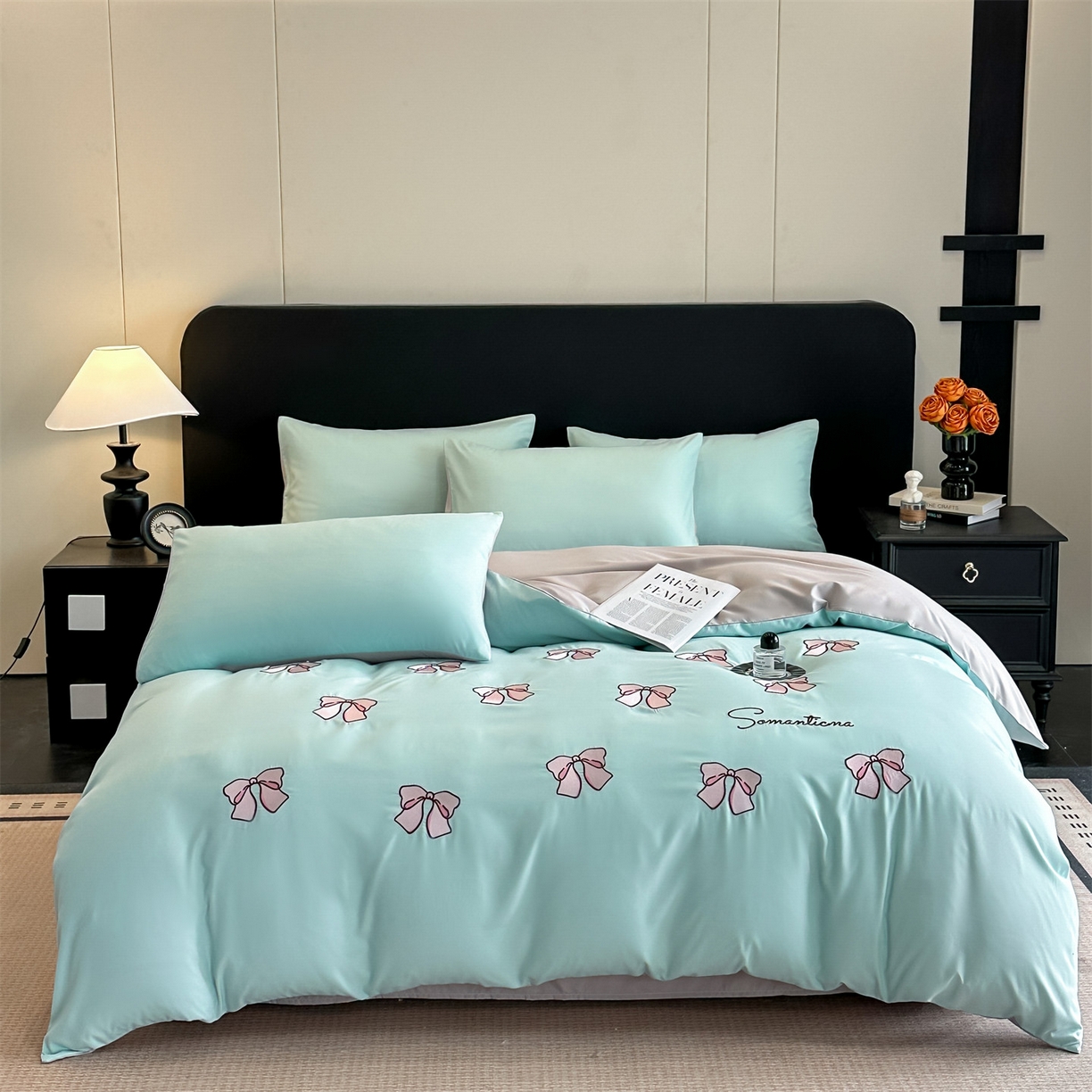 91家纺网 家纺一手货源 找家纺 小久久（小九九） 2025新款亲肤水洗棉刺绣满绣四件套 蝴蝶结-繁星兰+山灰