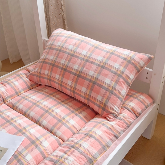 91家纺网 家纺一手货源 找家纺 （总）美尔惠家纺 2025新款无印风100%A类色织水洗棉学生宿舍床垫床褥上下铺床可折叠可水洗学生床垫床褥子